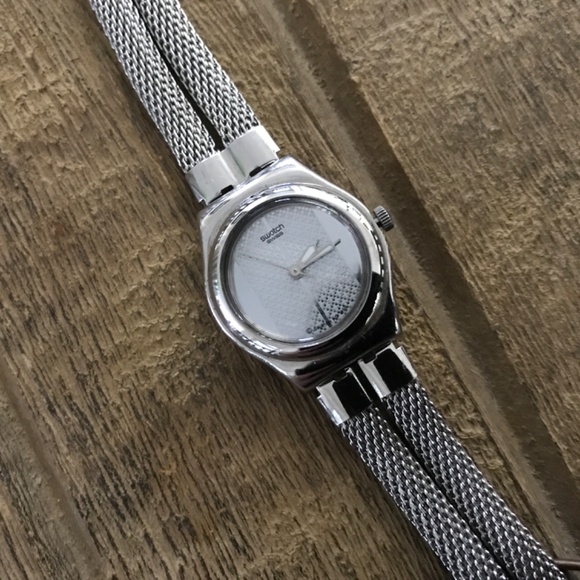 Swatch Bracelet watch - Picture 8 of 13